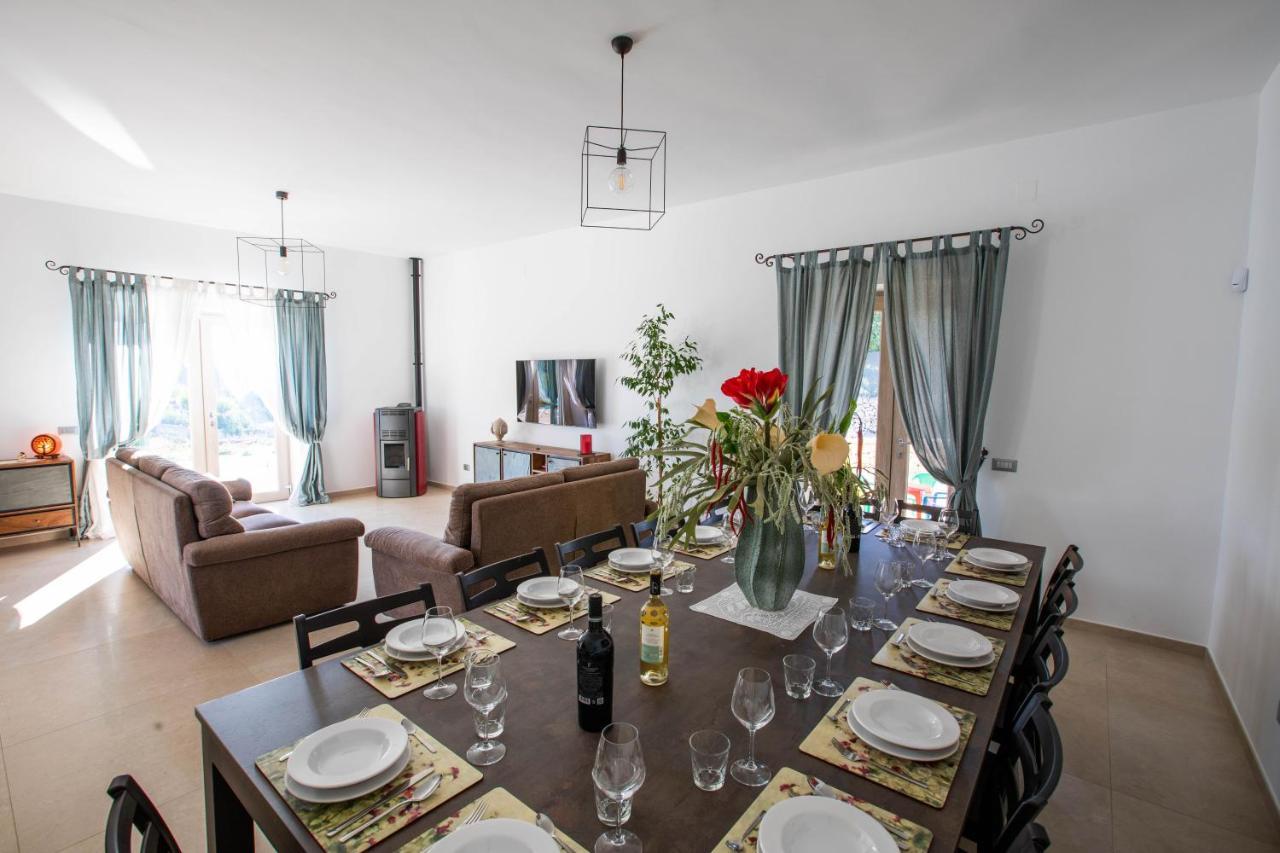 Exclusive Luxury Villa Monte Pompilio Челье-Мессапика Экстерьер фото