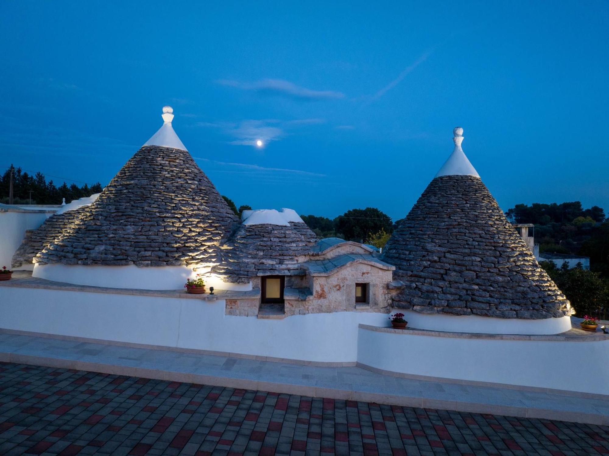 Exclusive Luxury Villa Monte Pompilio Челье-Мессапика Экстерьер фото